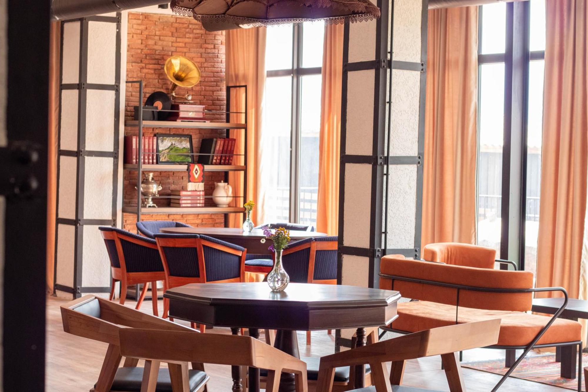 Melodia Kazbegi Hotel Bagian luar foto