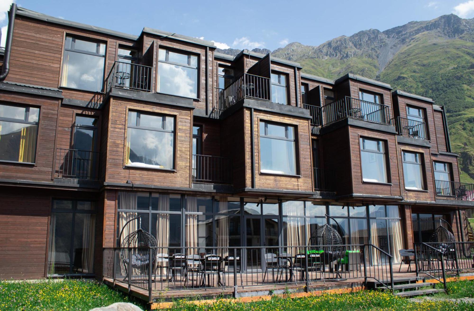 Melodia Kazbegi Hotel Bagian luar foto